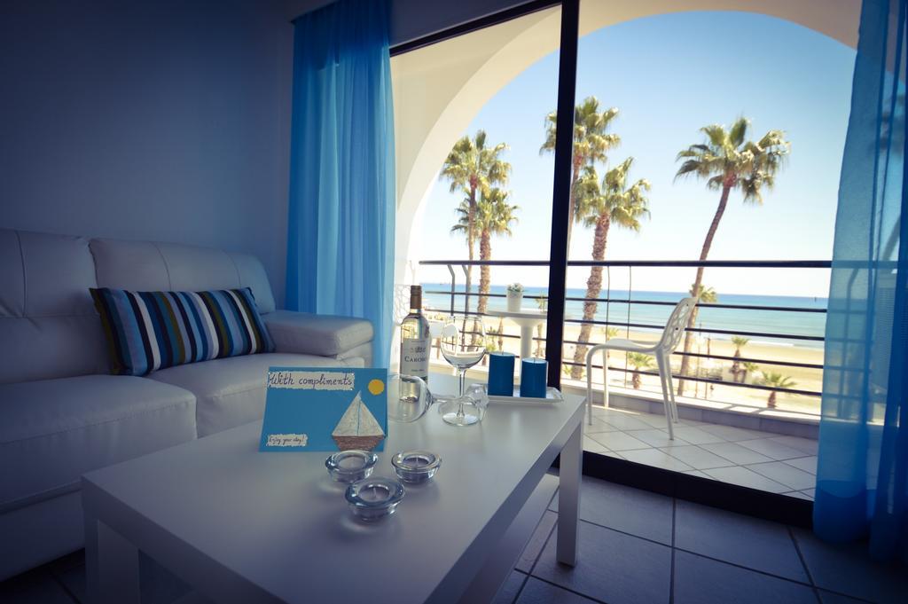 Krasas Beach Apartment Rentals Larnaca Chambre photo